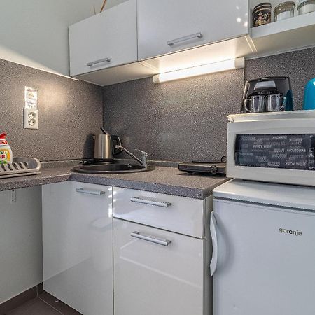 Jonas Apartments - Great Location Near Bratislava City Center Exteriör bild