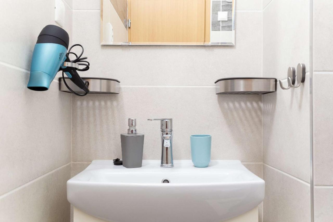 Jonas Apartments - Great Location Near Bratislava City Center Exteriör bild