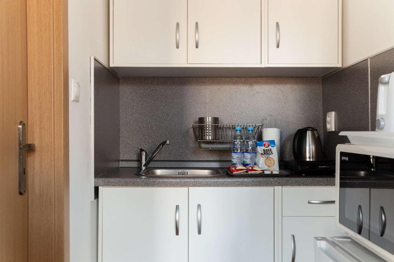 Jonas Apartments - Great Location Near Bratislava City Center Exteriör bild
