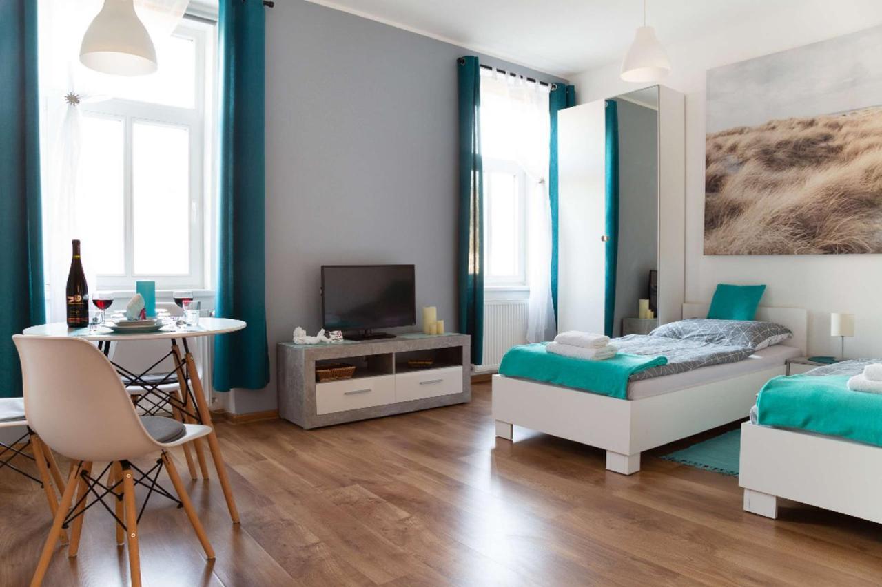 Jonas Apartments - Great Location Near Bratislava City Center Exteriör bild