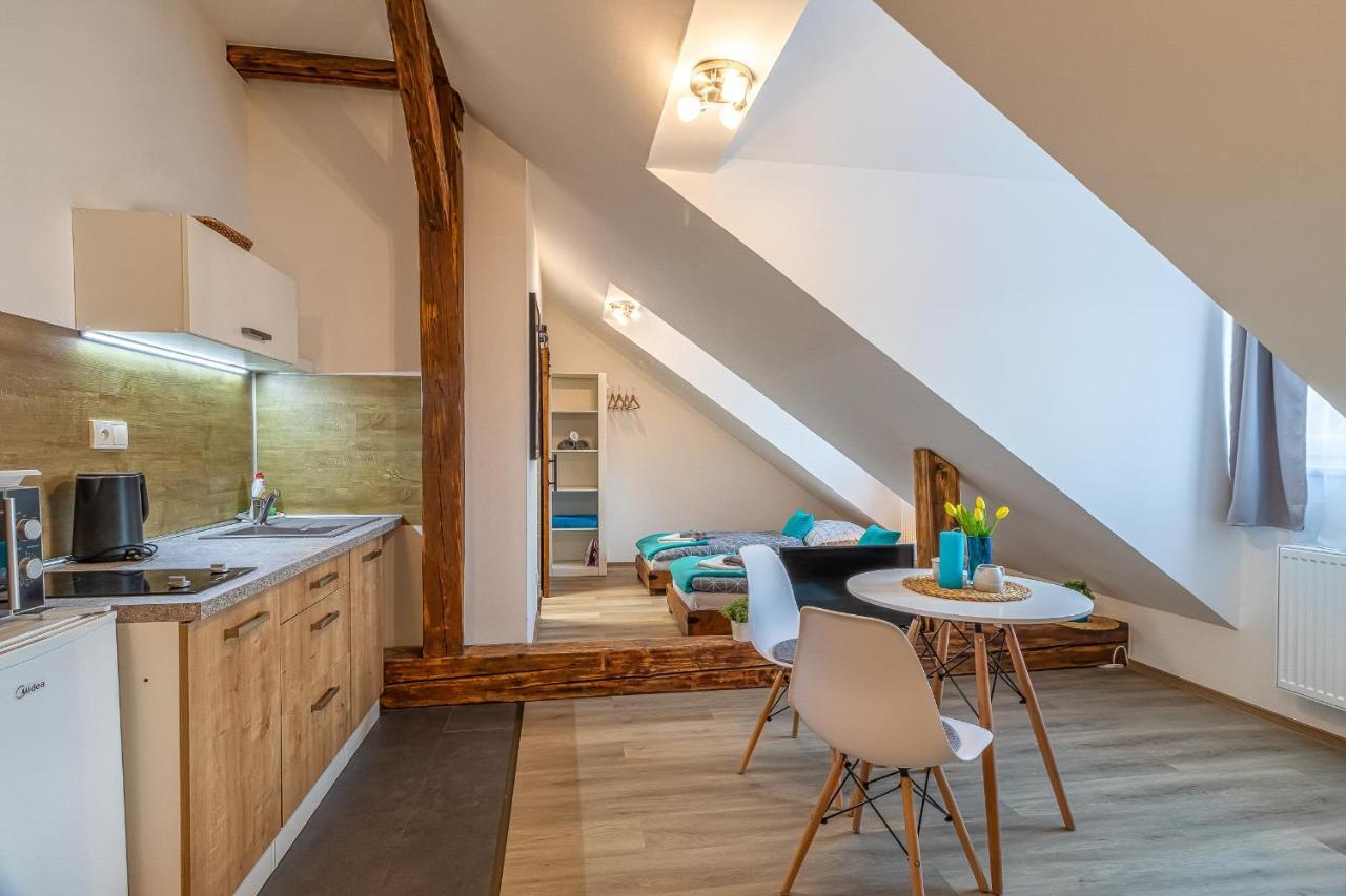 Jonas Apartments - Great Location Near Bratislava City Center Exteriör bild