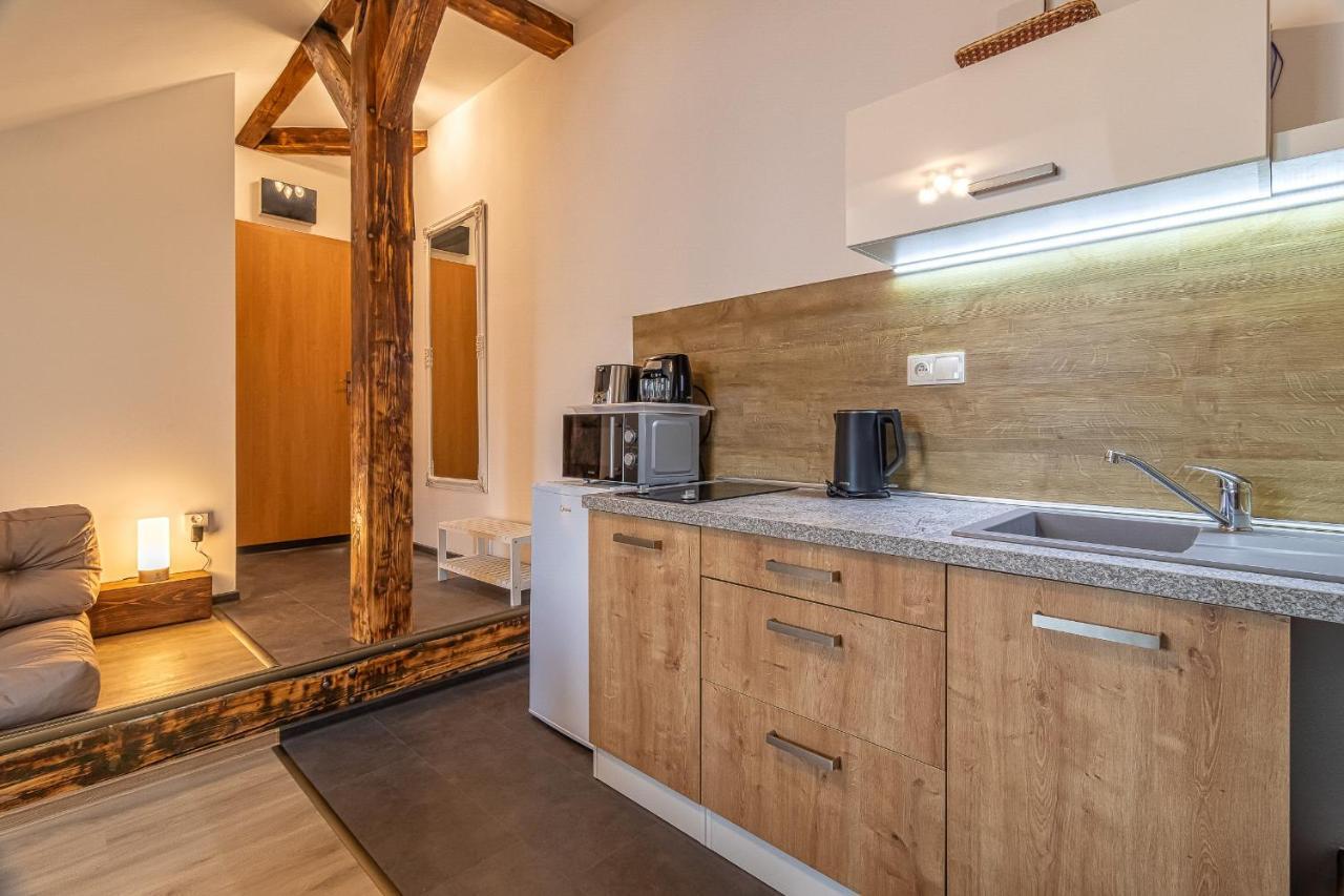 Jonas Apartments - Great Location Near Bratislava City Center Exteriör bild